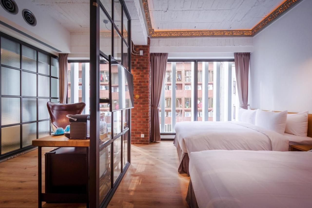 Bluesky Hotel Đài Trung Ngoại thất bức ảnh