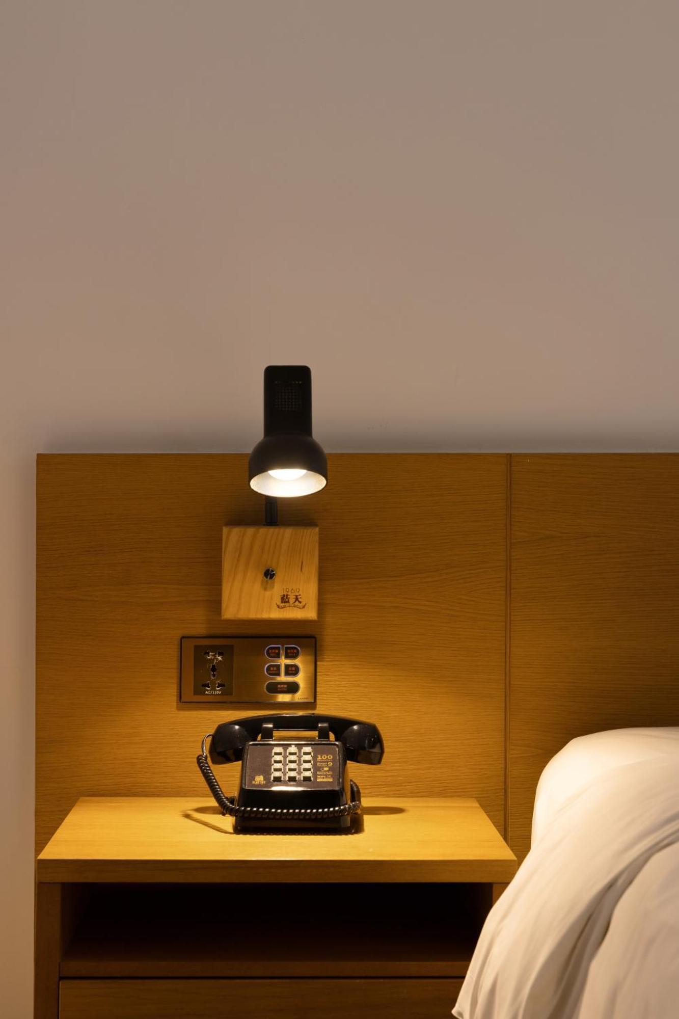 Bluesky Hotel Đài Trung Ngoại thất bức ảnh