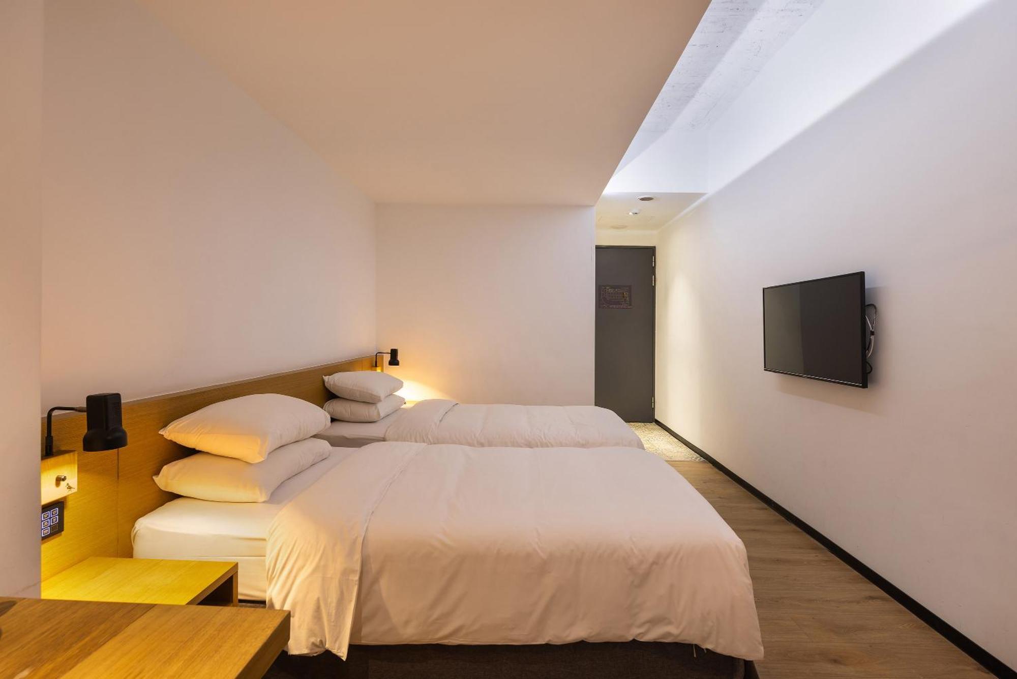 Bluesky Hotel Đài Trung Phòng bức ảnh